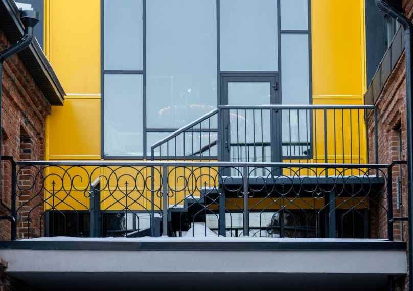 Top Reasons to Choose Aluminum Fencing for Your Home in 2024