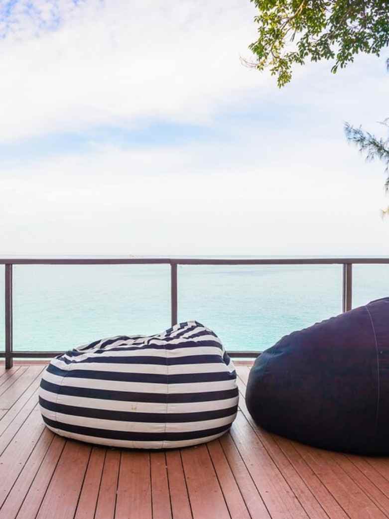 Choosing Between Open Decks and Safety Rails