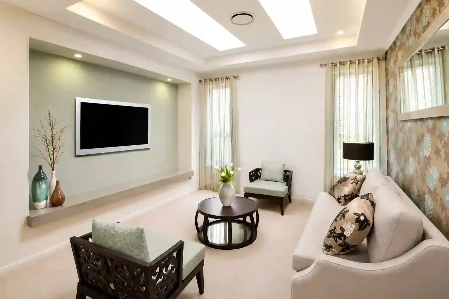 Interior Wall Design for Hall Spaces That Make Open Layouts Feel Intentional