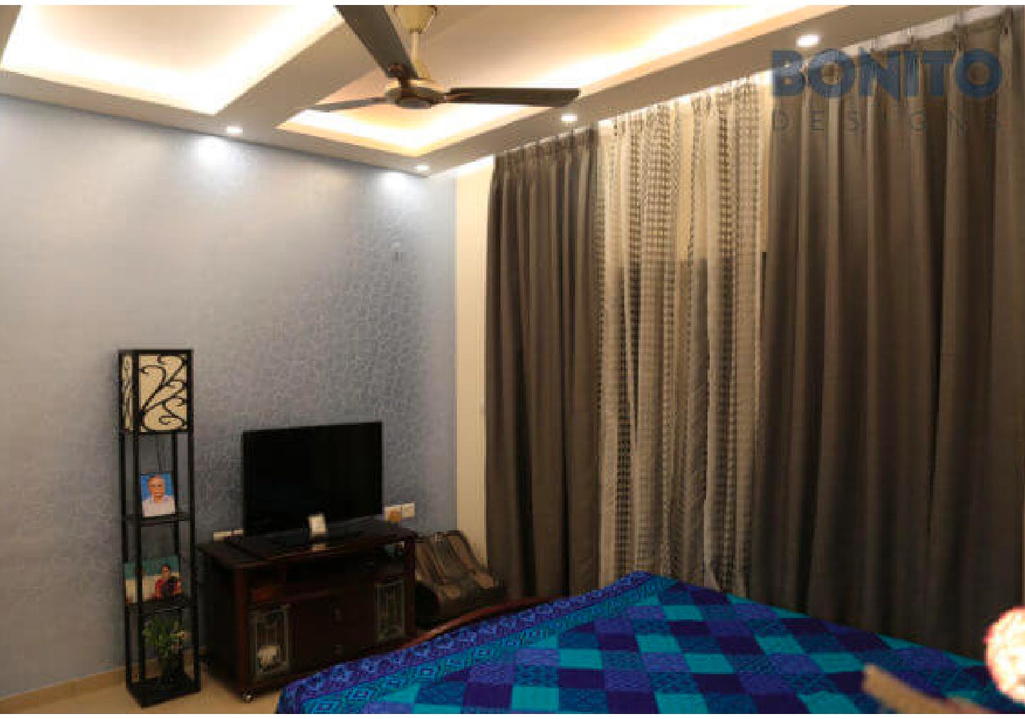 Guest Bedroom in 3 BHK apartment of Mr Ramesh's Home