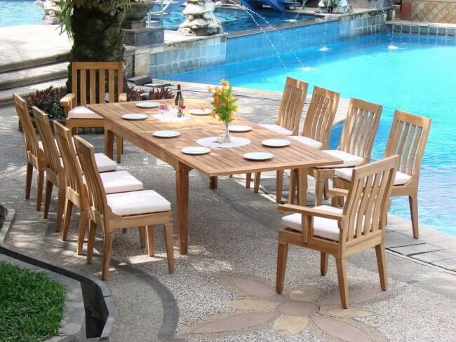 10._Pallet_patio_dining_table