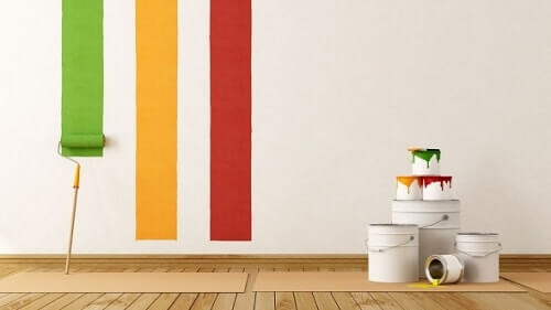 Painting-Walls-with-a-Paint-Roller