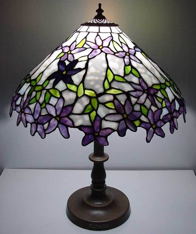 Stainted_glass_for_lamp