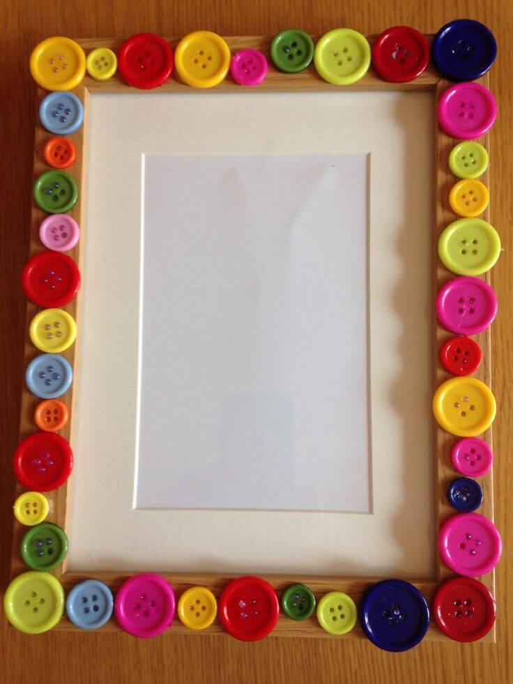 Easy Diy Photo Frame Design Ideas - Button the frame.