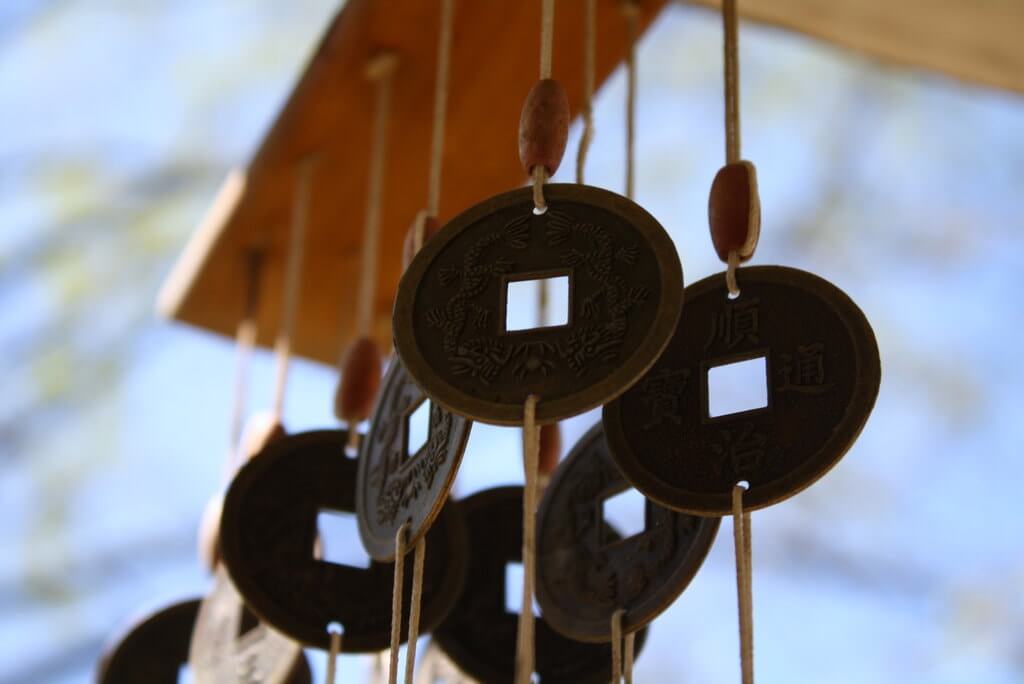 coin_wind_chime_by_policegirl01