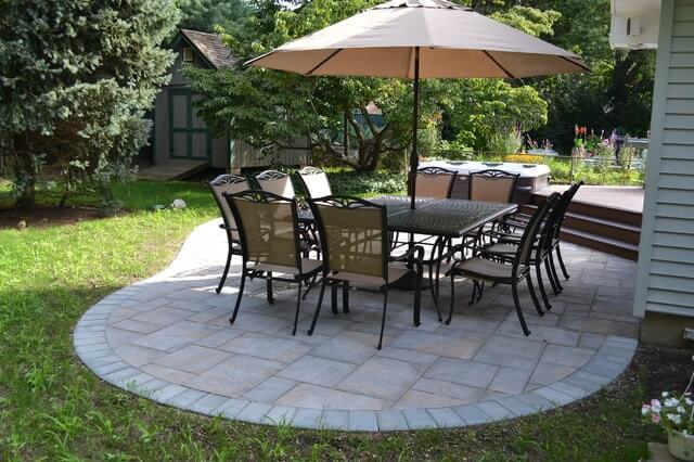 traditional-patio