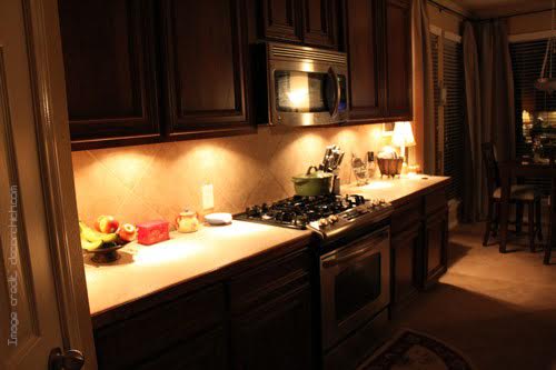 Under – Cabinet Lights