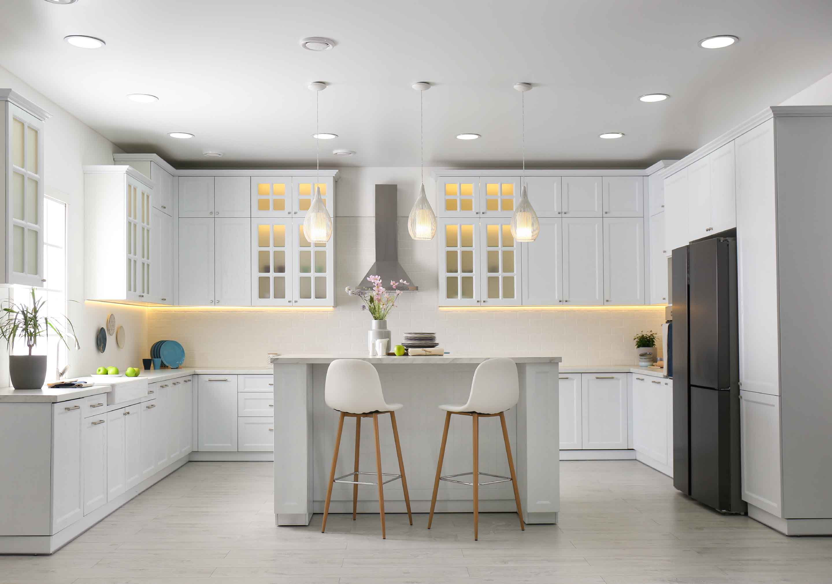 kitchen lighting ideas - with white interiors