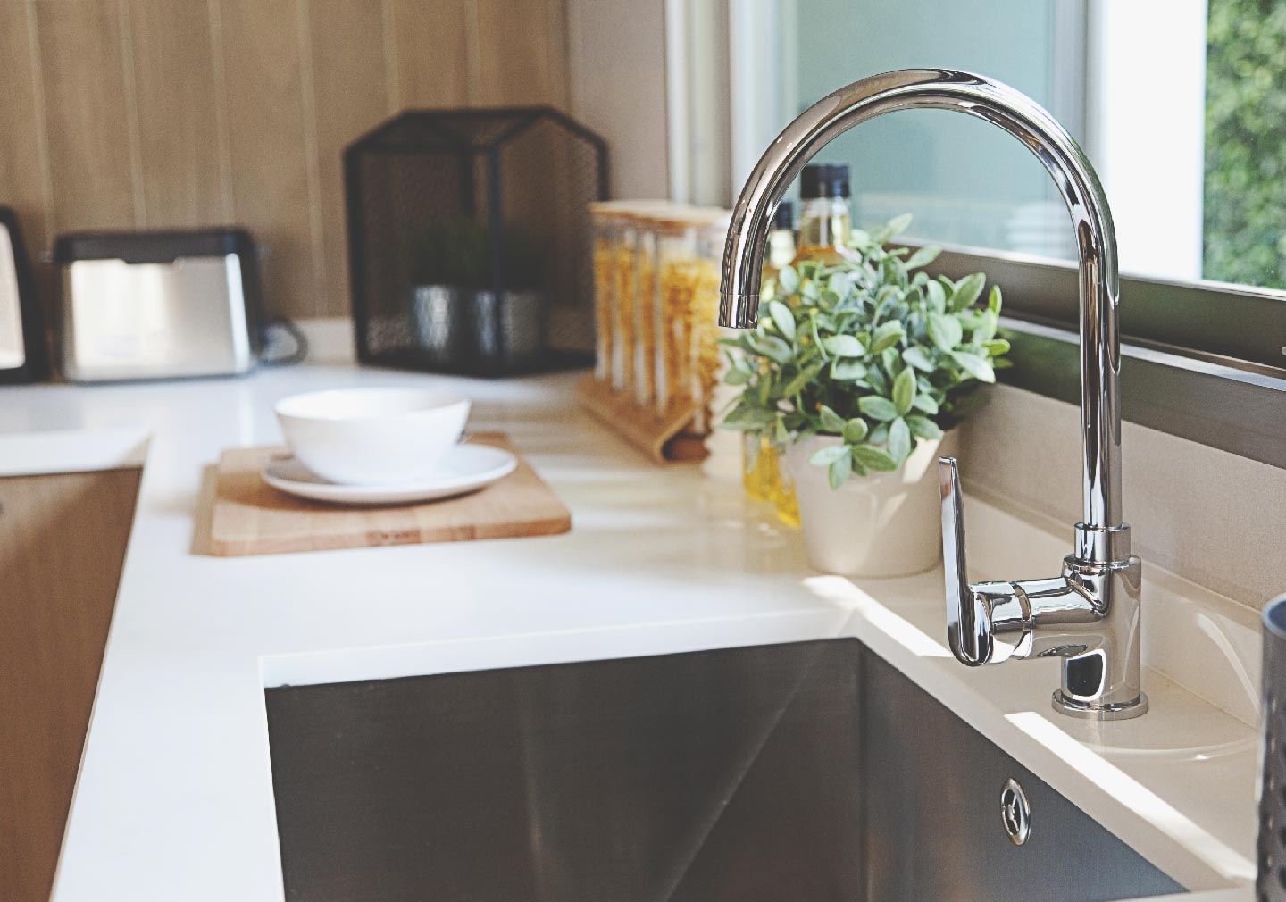 Kitchen Sink Configurations and Accessories