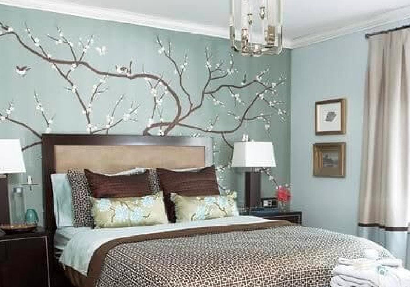 10 Ways to Use a Wallpaper| Bonito Designs