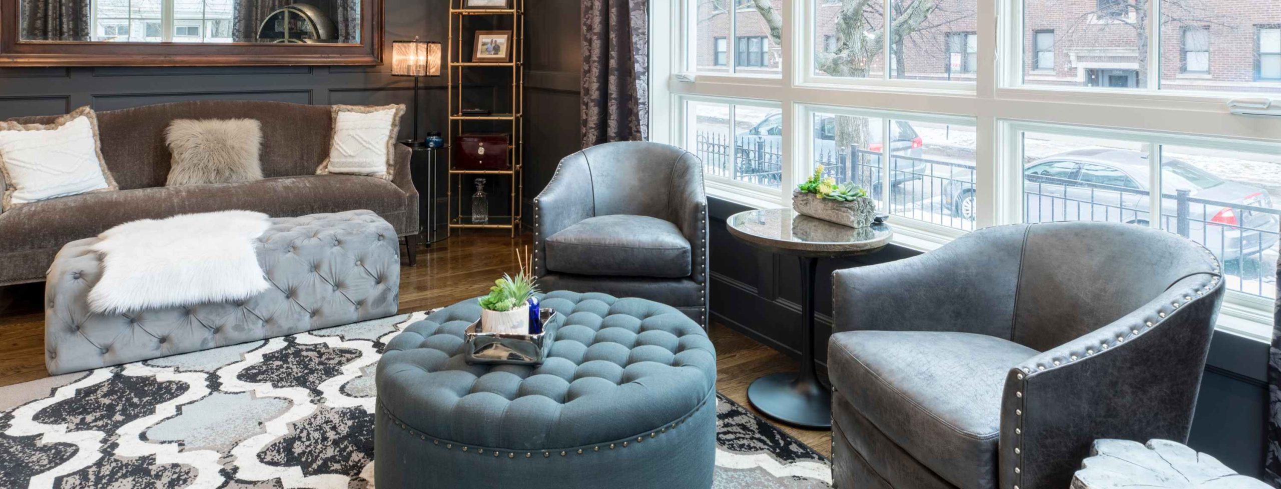 Step Inside Luxury: A Tour of Homes That Define Opulence!