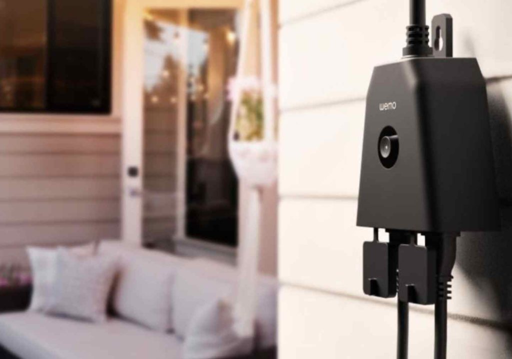Smart Home Chic: Integrating Tech for Stylish Interiors