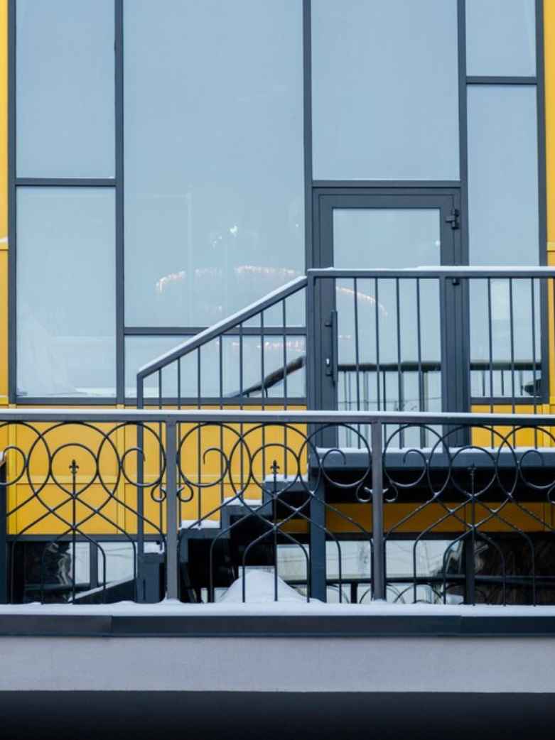 Top Reasons to Choose Aluminum Fencing for Your Home in 2024